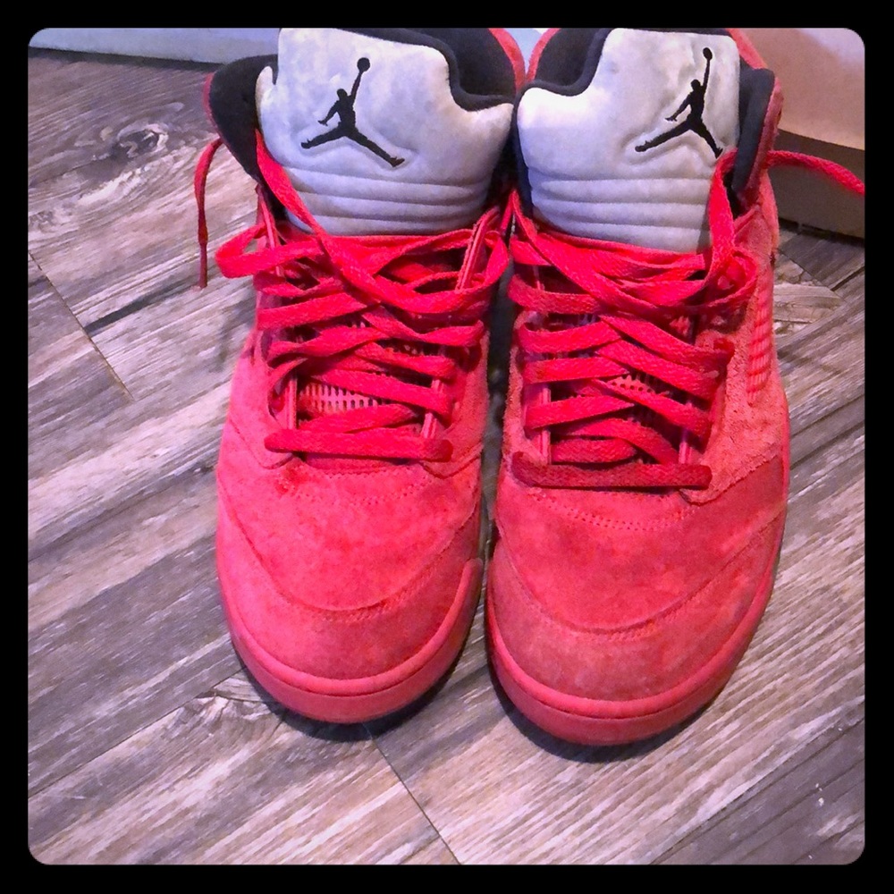 Air Jordan 5 “gym red” / “red suede”